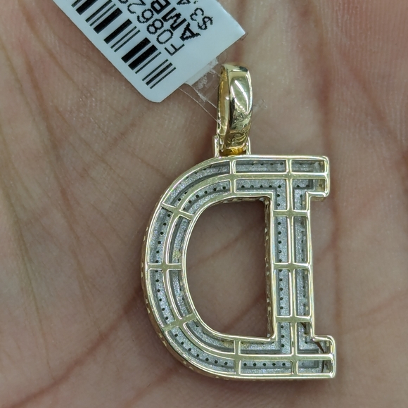 Real Diamond 10kt Gold Initial D Block Letter D Pendant - Picture 4 of 8